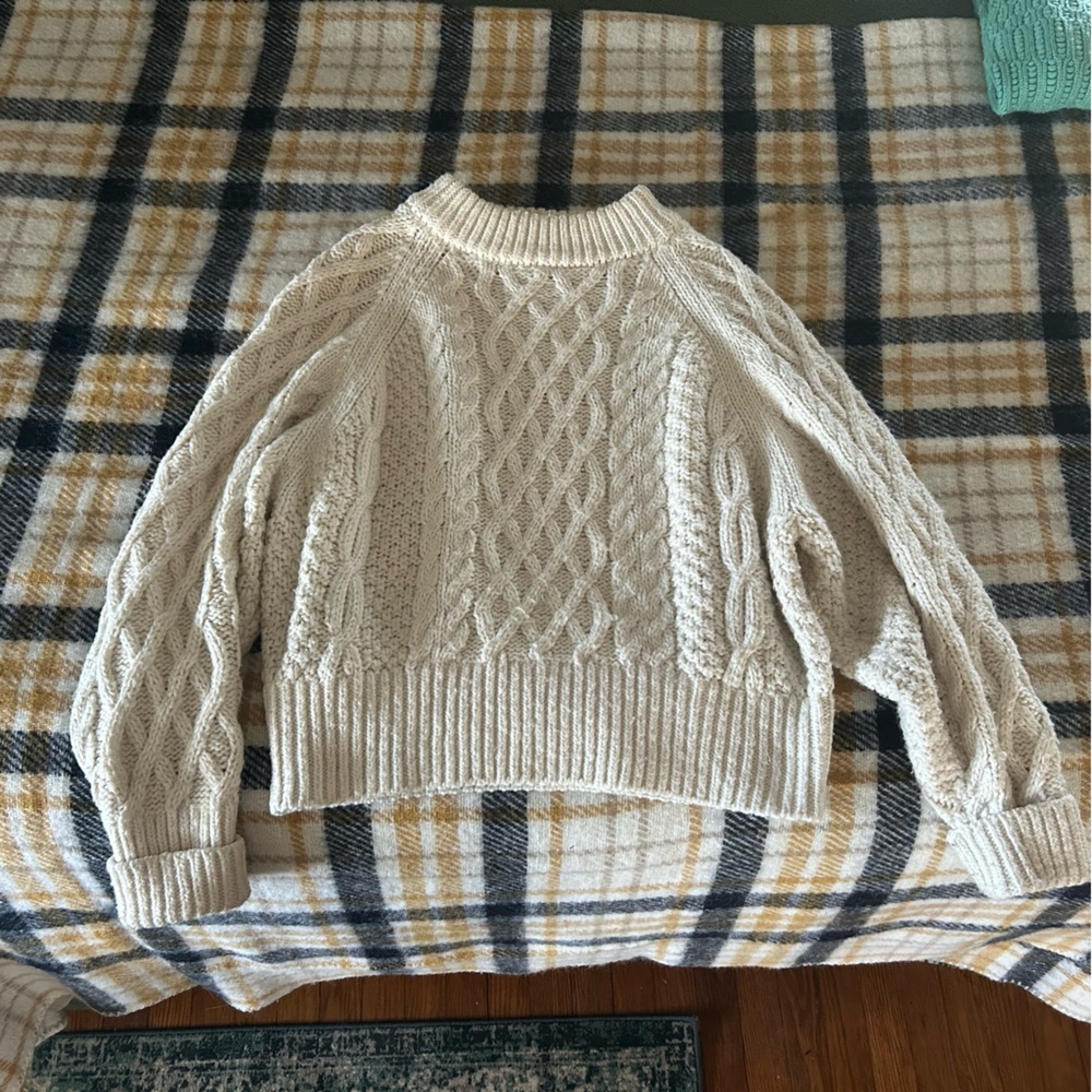 H&M chunky white sweater